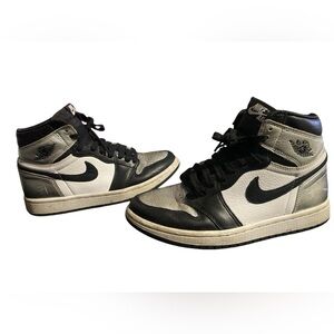 JORDAN 1 OG RETRO